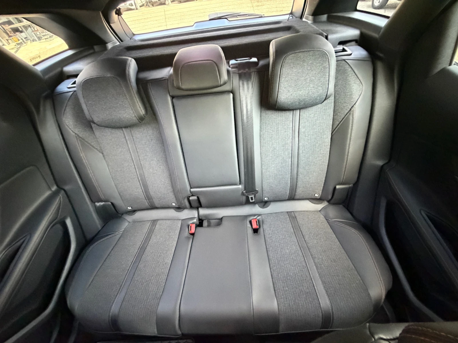 Peugeot 3008 1.5HDI* 80000km* GT-Line* , снимка 10 - Автомобили и джипове - 55850971
