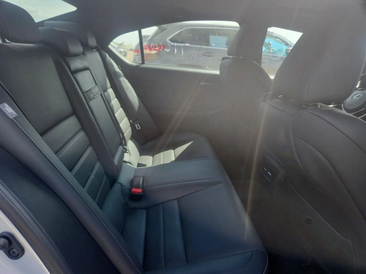Lexus IS 350 3.5l F Sport, снимка 10 - Автомобили и джипове - 56059740