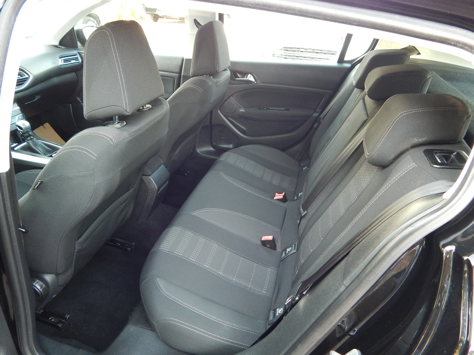 Peugeot 308 1.6HDI* , снимка 16 - Автомобили и джипове - 56131808