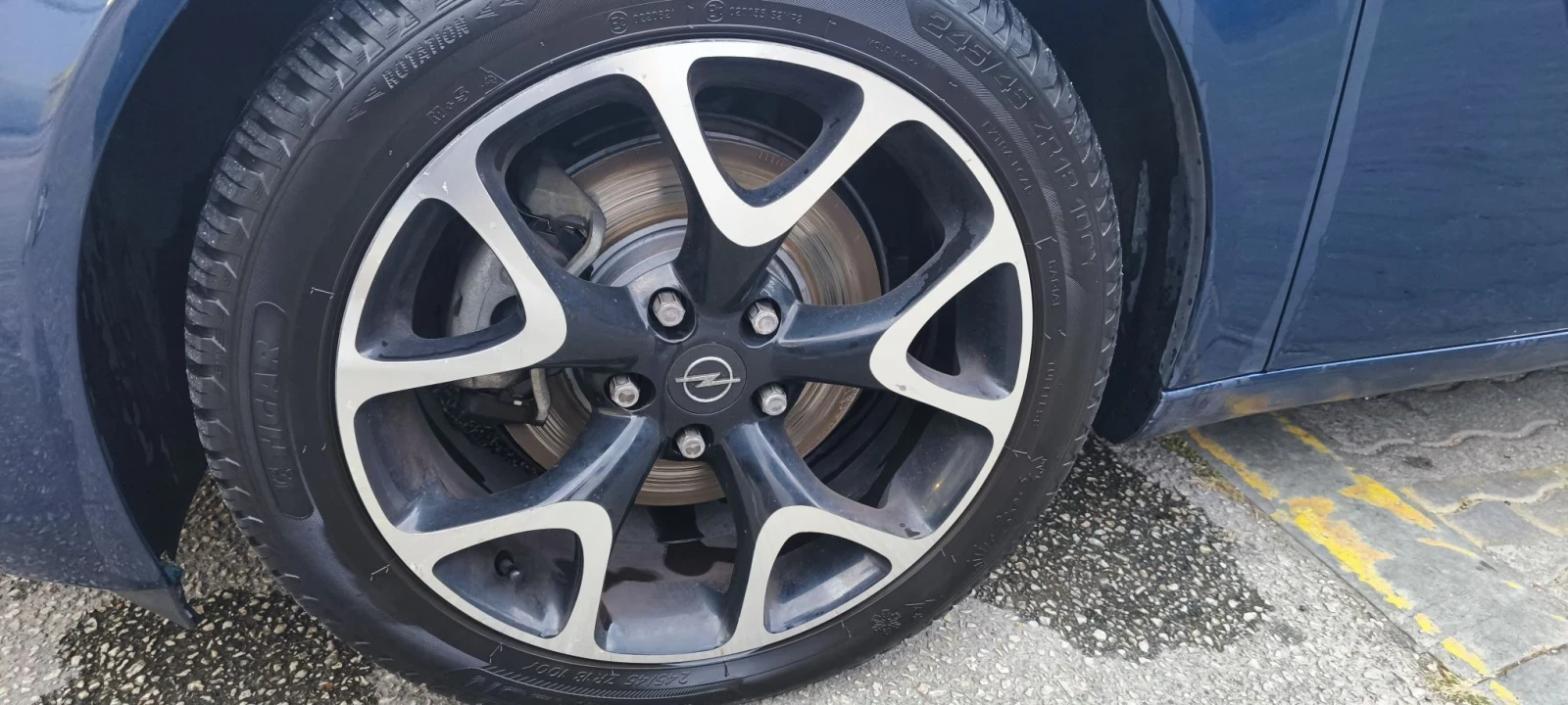 Opel Insignia, снимка 13 - Автомобили и джипове - 56132396