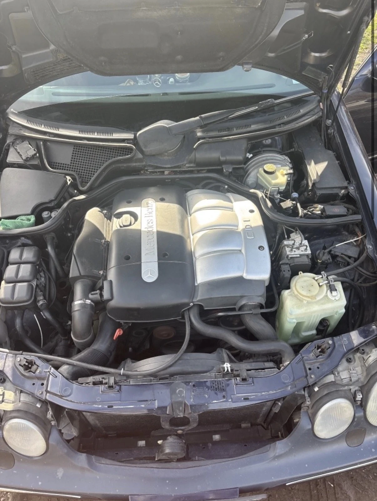 Mercedes-Benz E 220, снимка 10 - Автомобили и джипове - 56182508