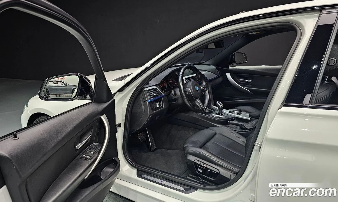 BMW 320 320d M Performence Edition, снимка 11 - Автомобили и джипове - 56418666