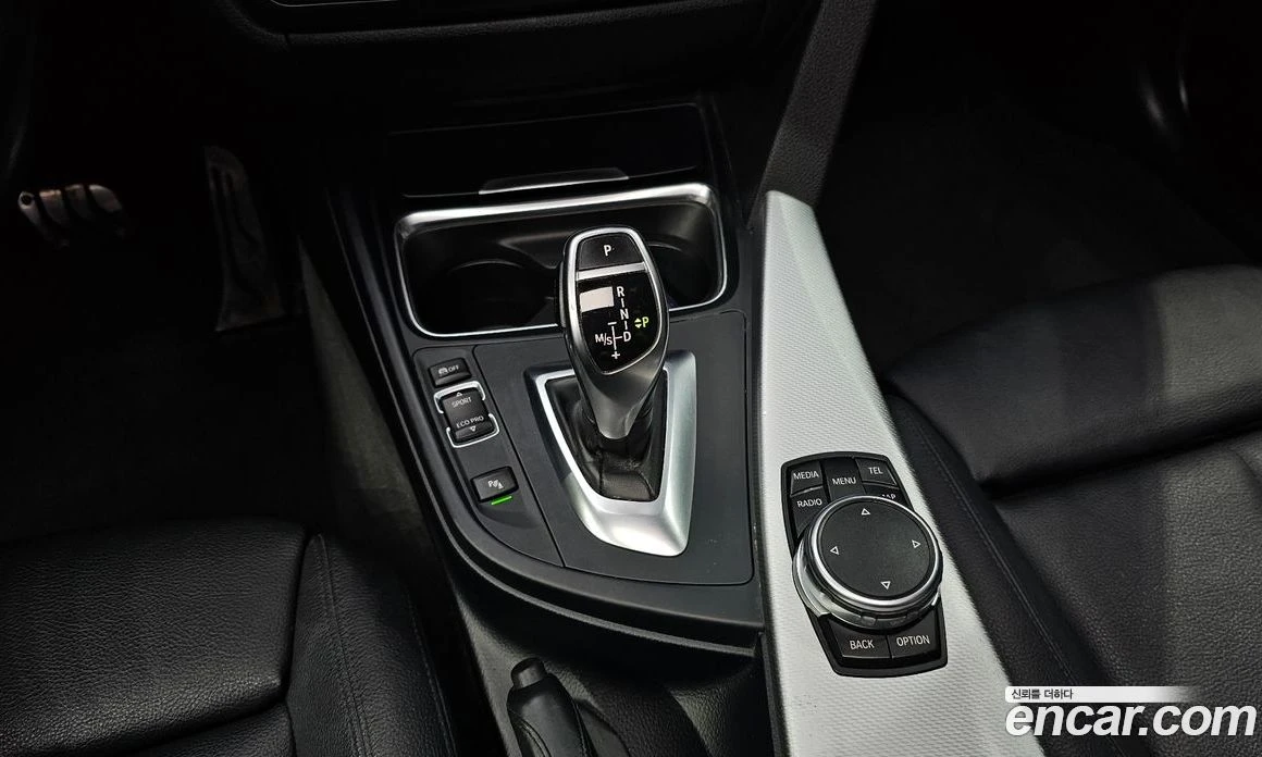 BMW 320 320d M Performence Edition, снимка 9 - Автомобили и джипове - 56418666