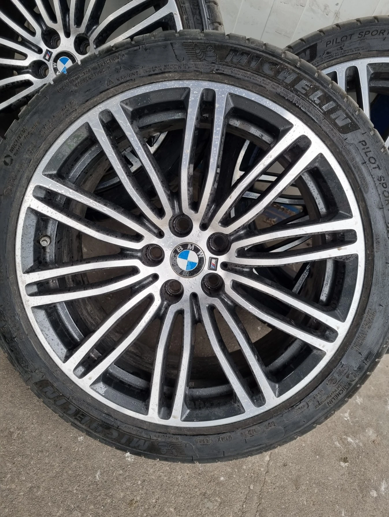 BMW 530 XDrive, снимка 4 - Автомобили и джипове - 56608824
