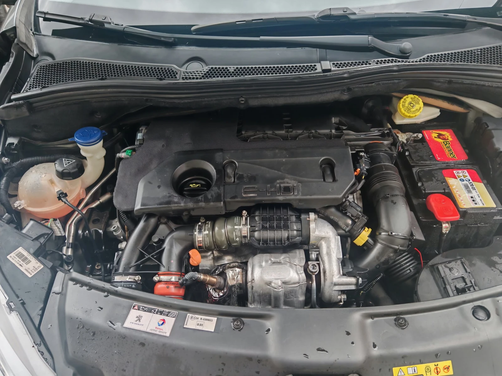 Peugeot 208, снимка 10 - Автомобили и джипове - 56679789