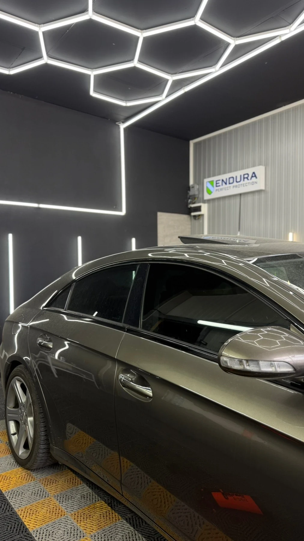 Mercedes-Benz CLS 320, снимка 14 - Автомобили и джипове - 56683899
