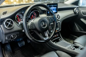 Mercedes-Benz GLA 200 D Aitomatic, снимка 8