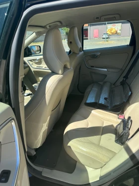 Volvo XC60 2.4 D5 AWD, снимка 12