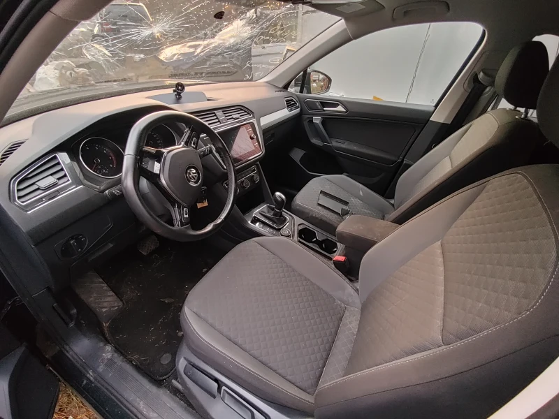 VW Tiguan Allspace 2.0 TSI, снимка 4 - Автомобили и джипове - 52173960