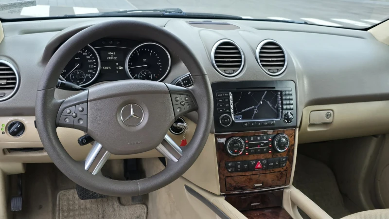 Mercedes-Benz ML 420, снимка 9 - Автомобили и джипове - 53279555