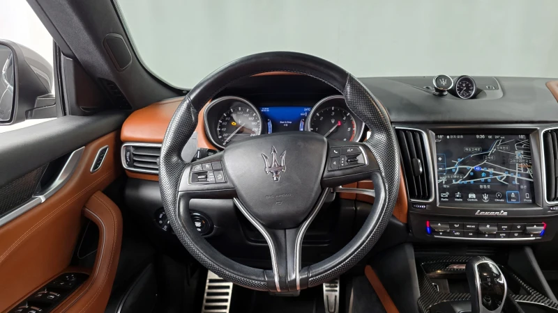 Maserati Levante GranSport, снимка 13 - Автомобили и джипове - 52925615