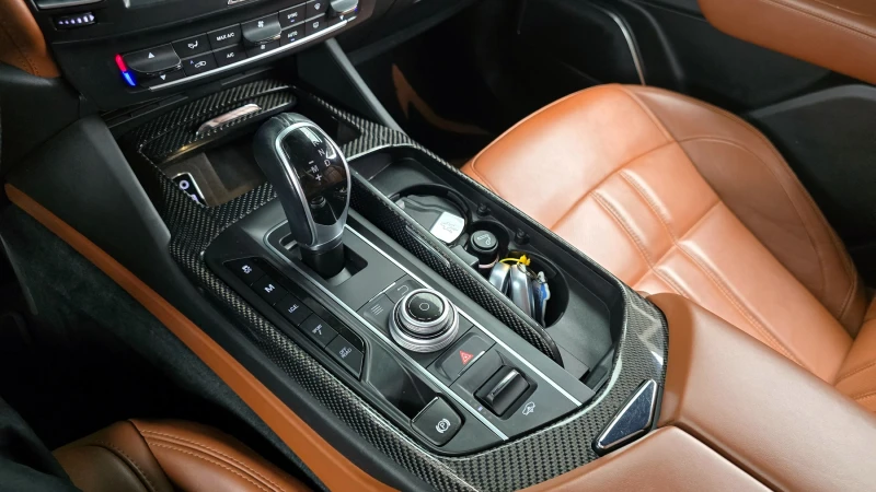 Maserati Levante GranSport, снимка 9 - Автомобили и джипове - 52925615