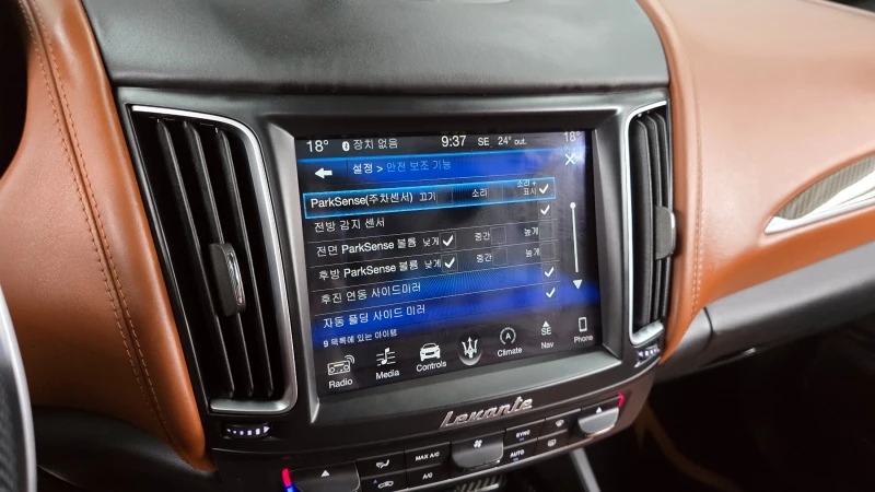 Maserati Levante GranSport, снимка 16 - Автомобили и джипове - 52925615