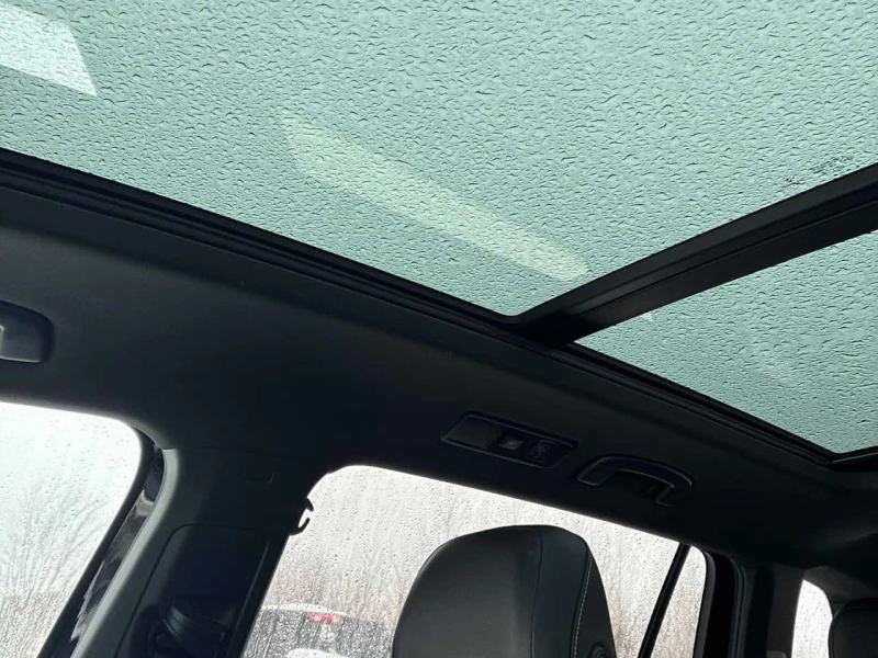 VW Tiguan Highline /CARFAX/ НАВИ/ПОДГРЕВ/КОЖА/4Х4/КЛИП, снимка 11 - Автомобили и джипове - 53569517