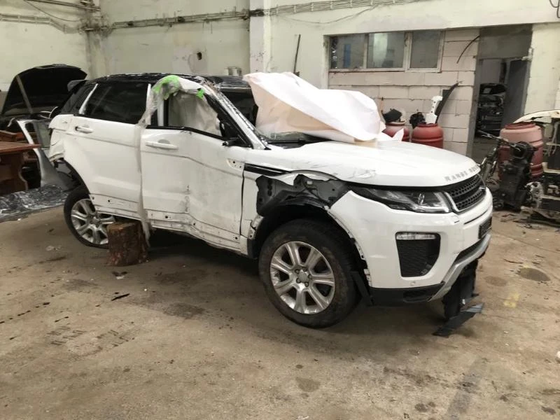 Land Rover Range Rover Evoque 2.0 d, снимка 3 - Автомобили и джипове - 39336390