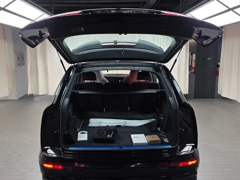 Audi SQ7 (4M) 4.0 Tfsi Quattro, снимка 17 - Автомобили и джипове - 55031598
