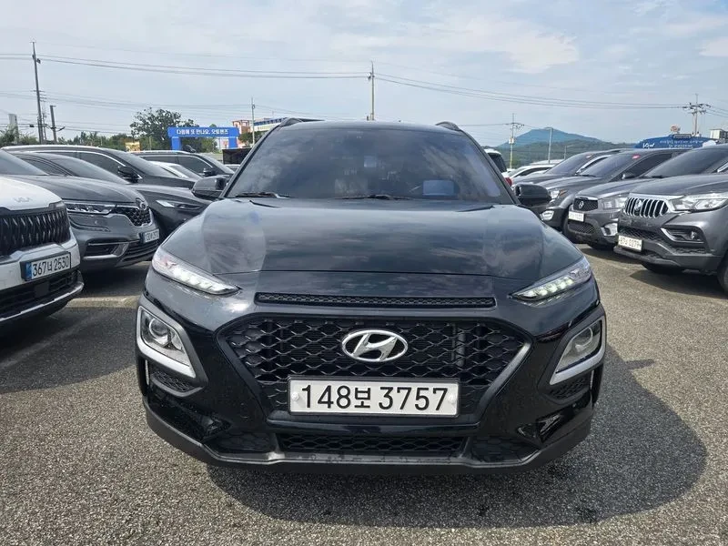 Hyundai Kona 1.6 - САМО 30% АВАНС, снимка 2 - Автомобили и джипове - 56305089