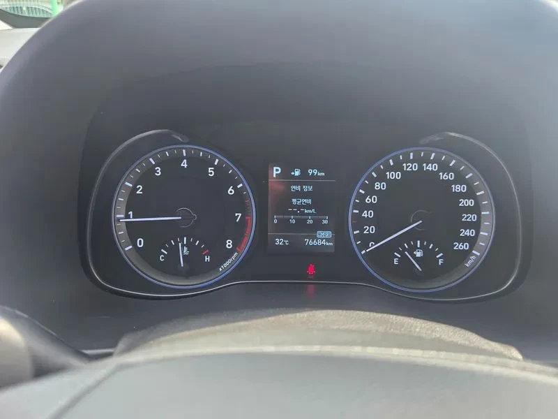 Hyundai Kona 1.6 - САМО 30% АВАНС, снимка 10 - Автомобили и джипове - 56305089