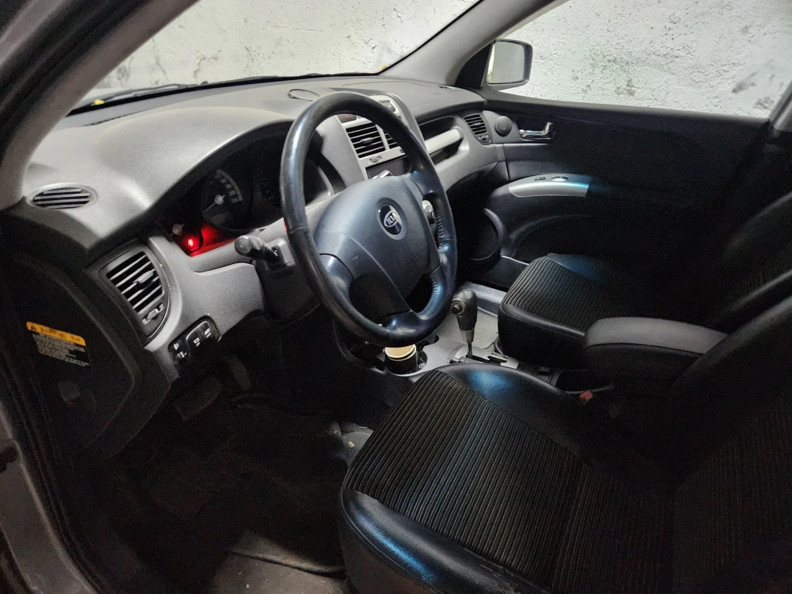 Kia Sportage 2.7, Газ, Автоматик - изображение 5