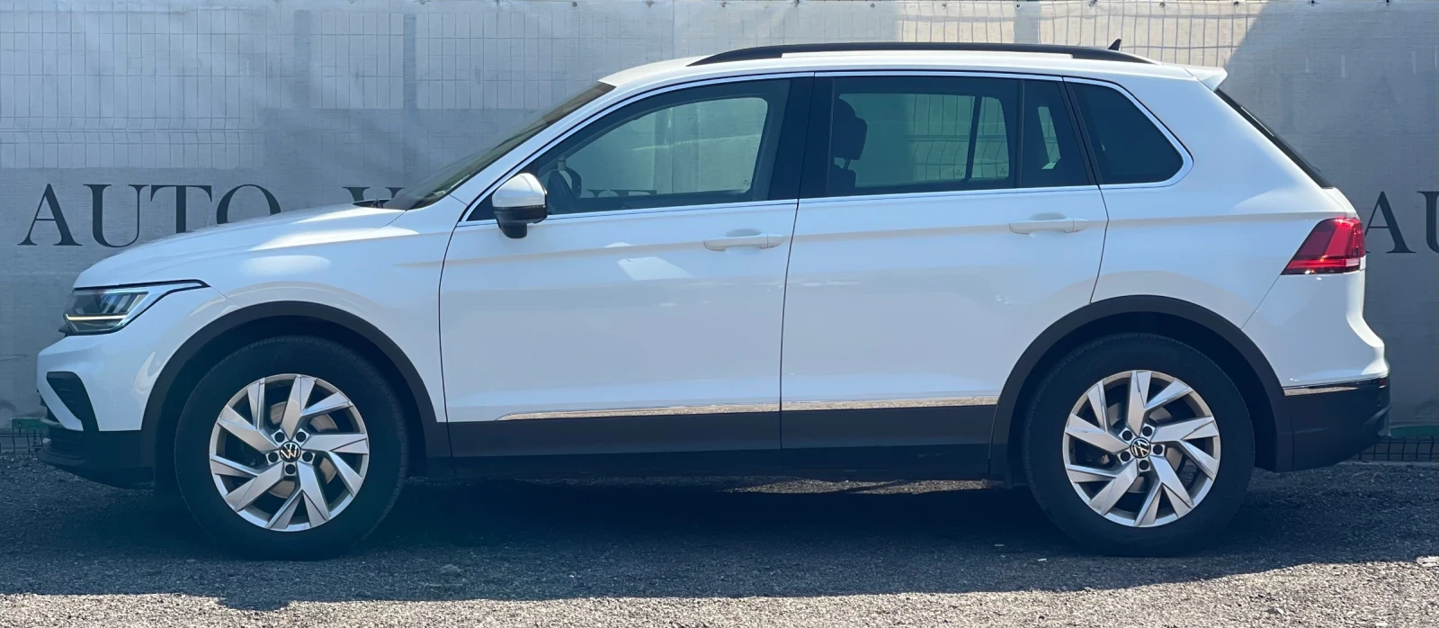 VW Tiguan 2.0TDI* 4MOTION* 92 000KM* FACELIFT - изображение 4