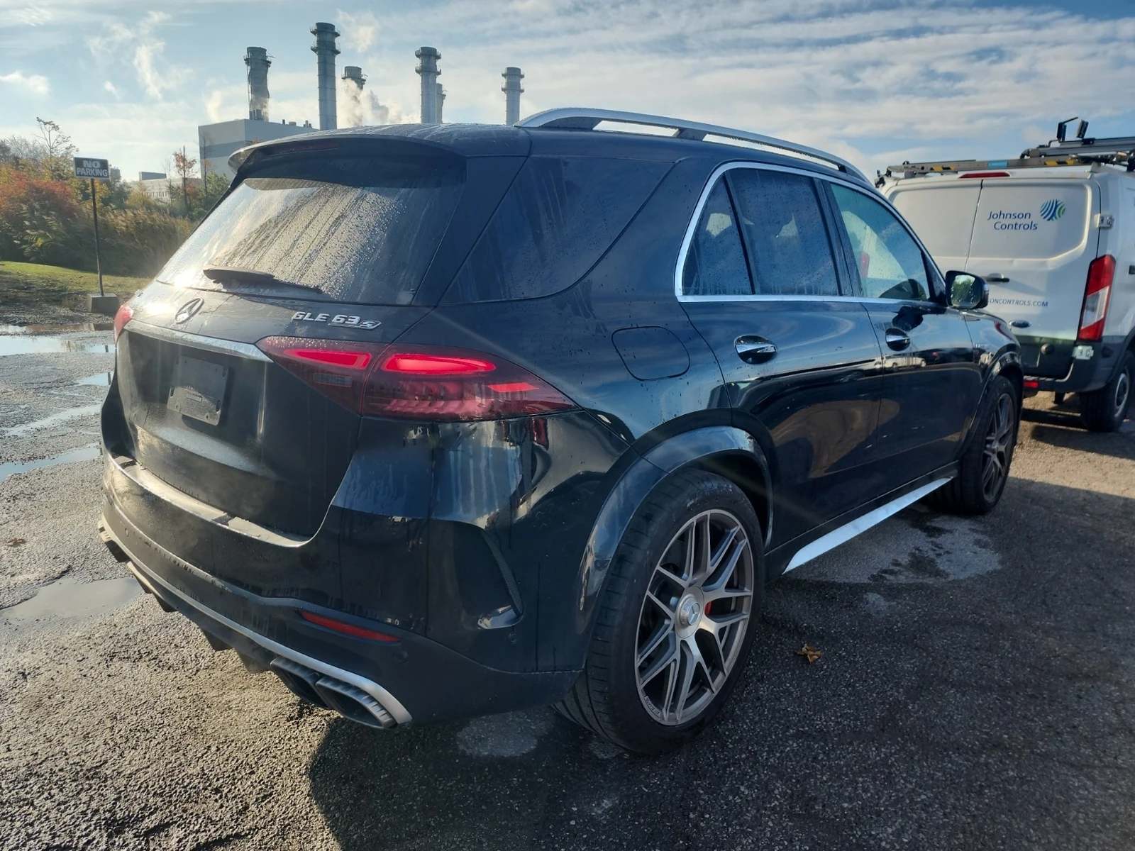 Mercedes-Benz GLE 63 S AMG * CARFAX * БЕЗ ПЪРВОНАЧАЛНА ВНОСКА - изображение 3