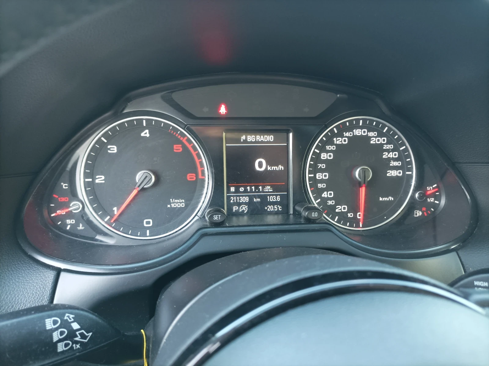 Audi Q5, снимка 8 - Автомобили и джипове - 53108451