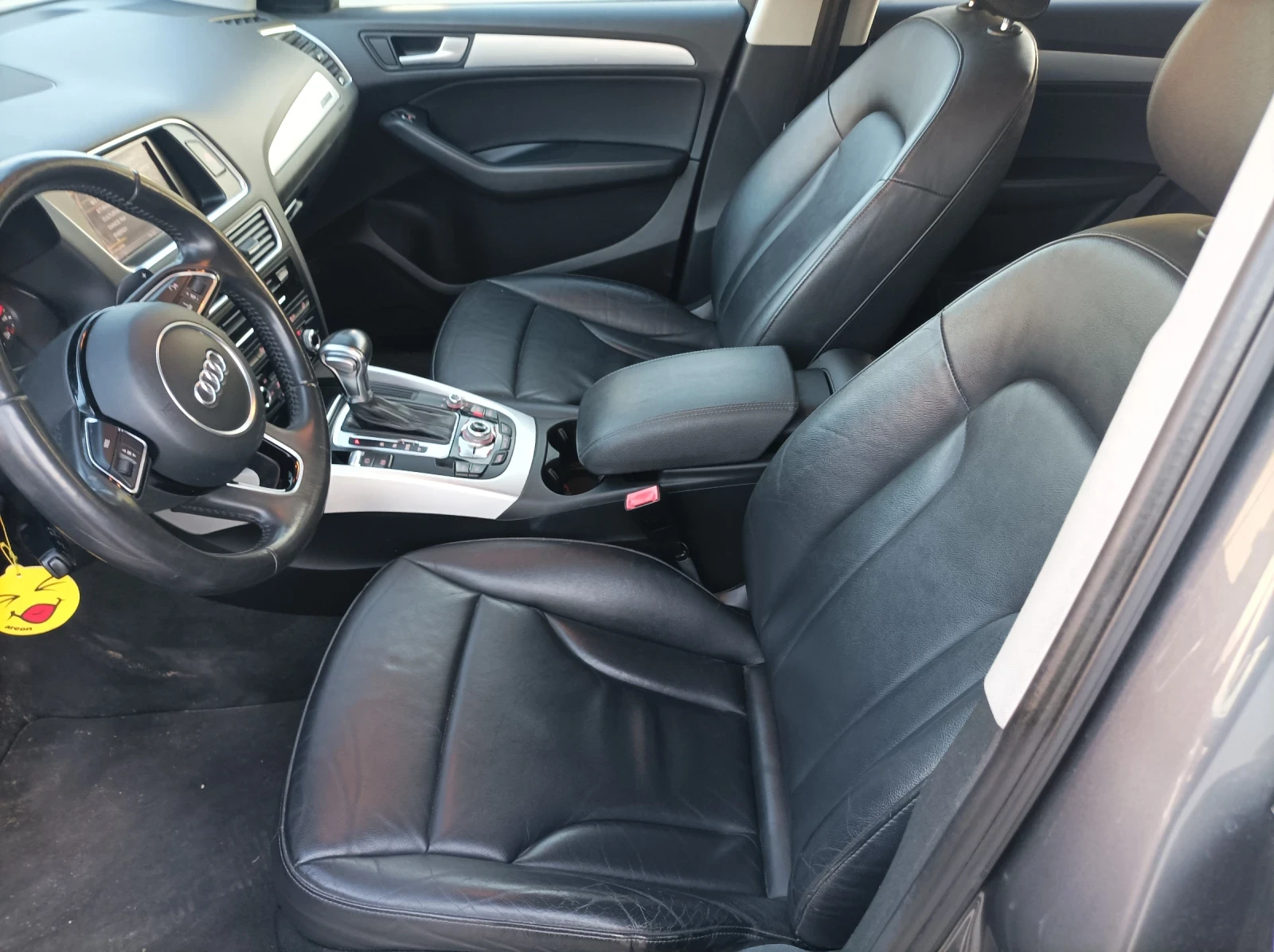 Audi Q5, снимка 9 - Автомобили и джипове - 53108451