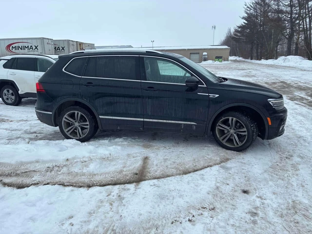 VW Tiguan Highline /CARFAX/ НАВИ/ПОДГРЕВ/КОЖА/4Х4/КЛИП - изображение 4