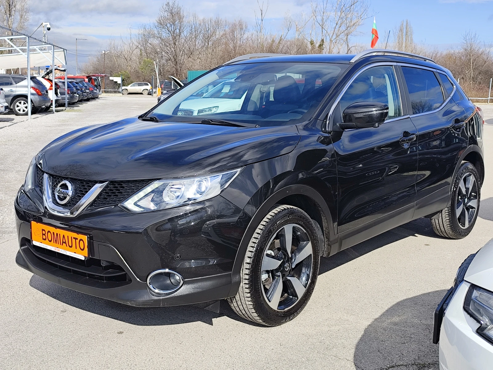 Nissan Qashqai 1.2i* LED* NAVI* 360* EURO6B*  | Mobile.bg � ����������� 1