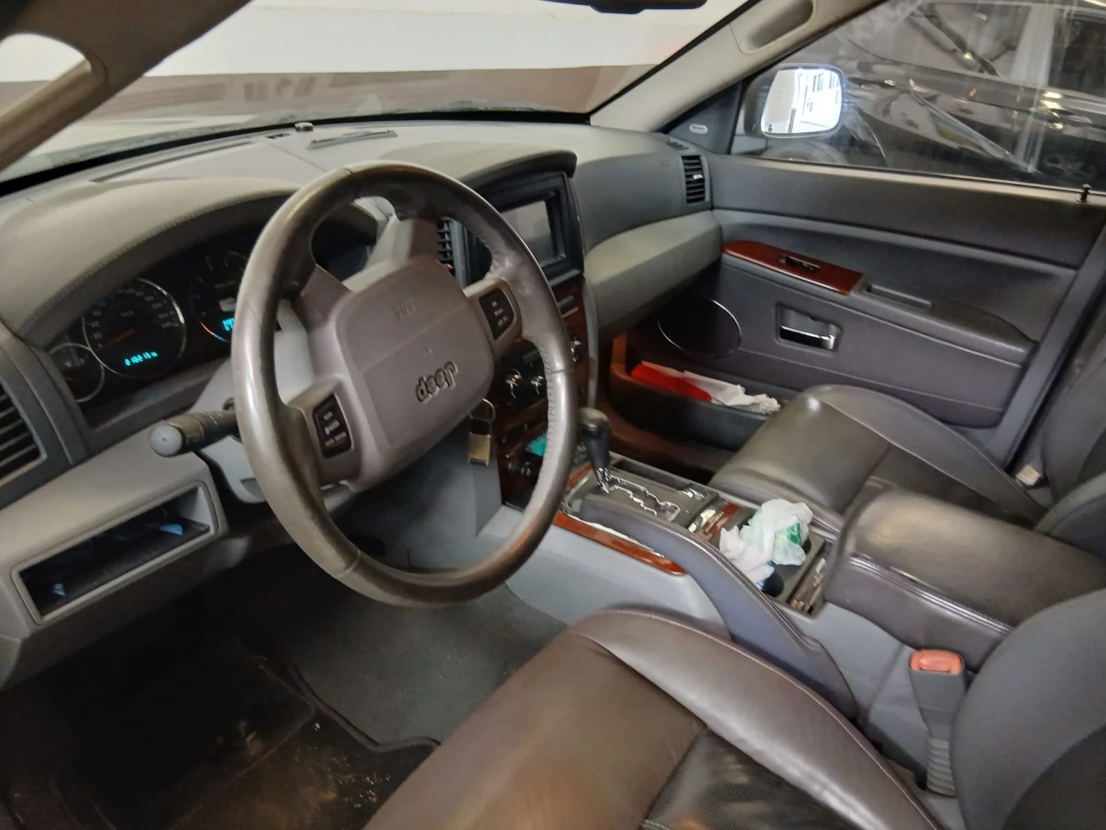 Jeep Grand cherokee 3.0 V6 CRD Overland, снимка 8 - Автомобили и джипове - 53933983