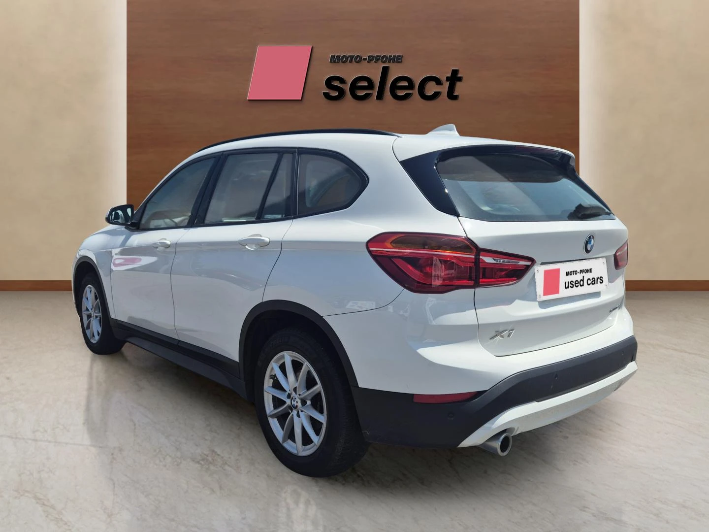 BMW X1 1.5 i, снимка 7 - Автомобили и джипове - 54795654
