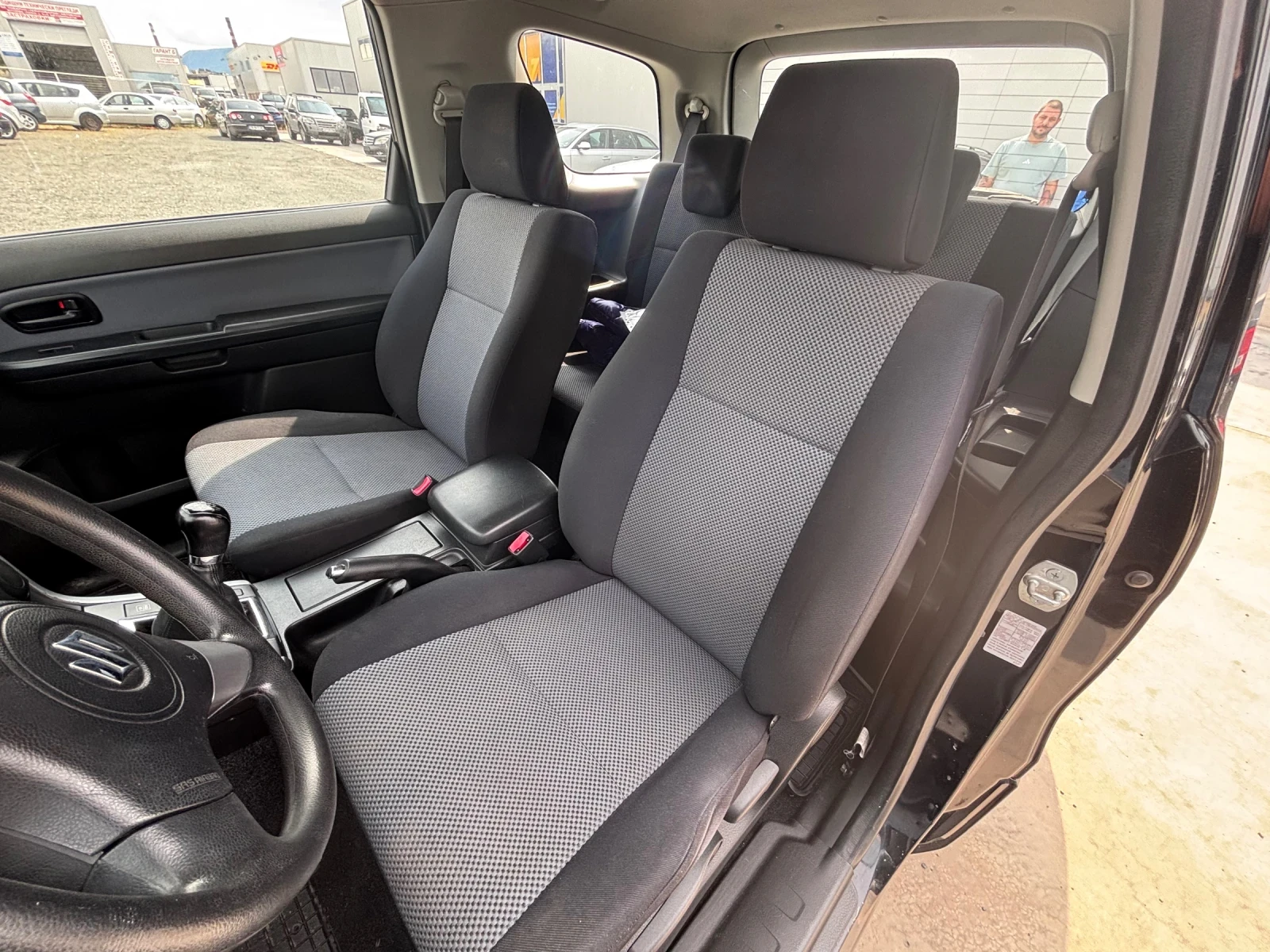 Suzuki Vitara 1.6 Бензин, снимка 7 - Автомобили и джипове - 54878783