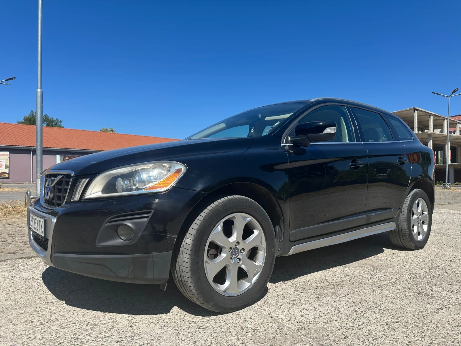 Volvo XC60 2.4 D5 AWD, снимка 3 - Автомобили и джипове - 55741583