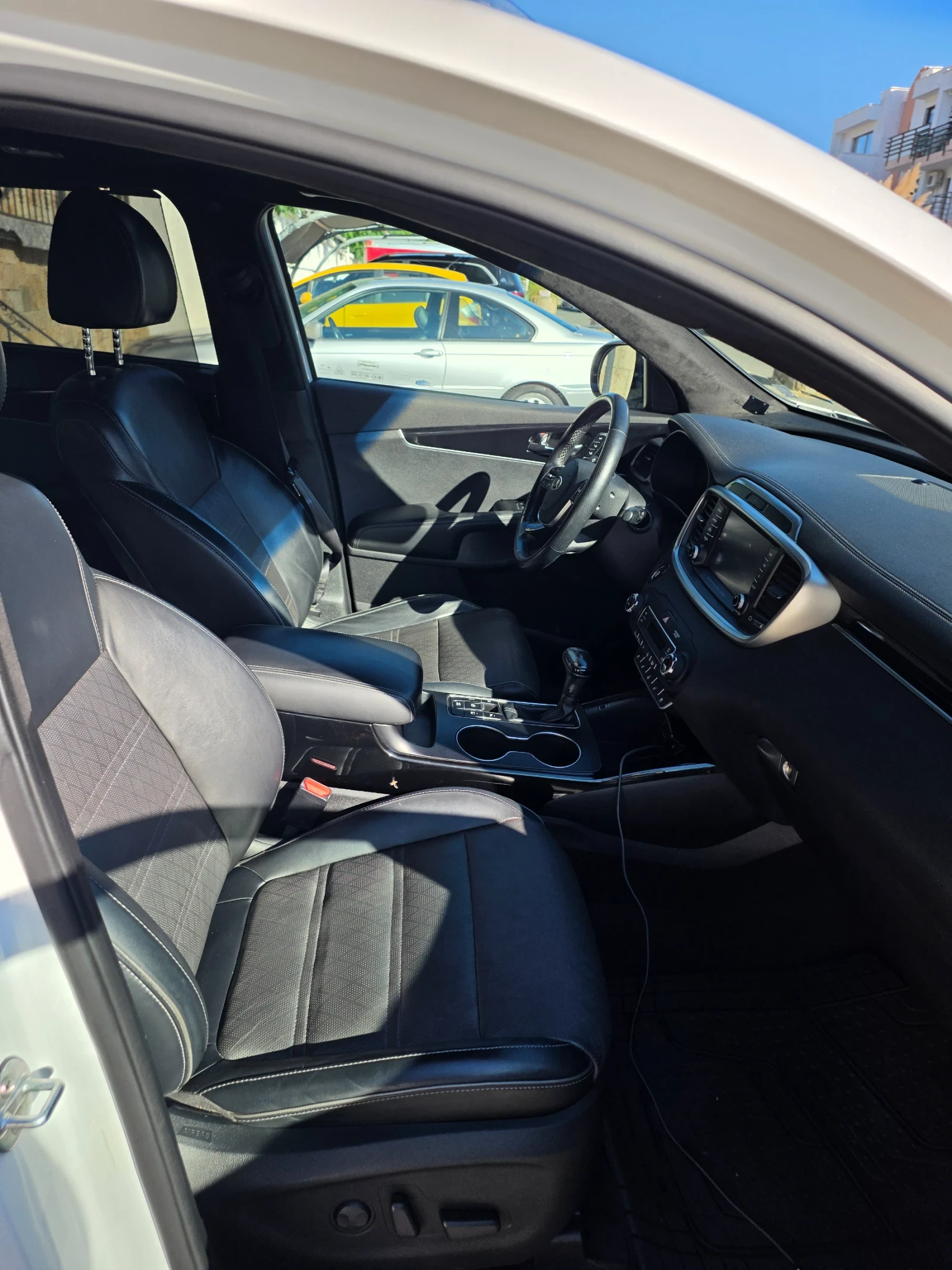 Kia Sorento SXL, снимка 8 - Автомобили и джипове - 55964201
