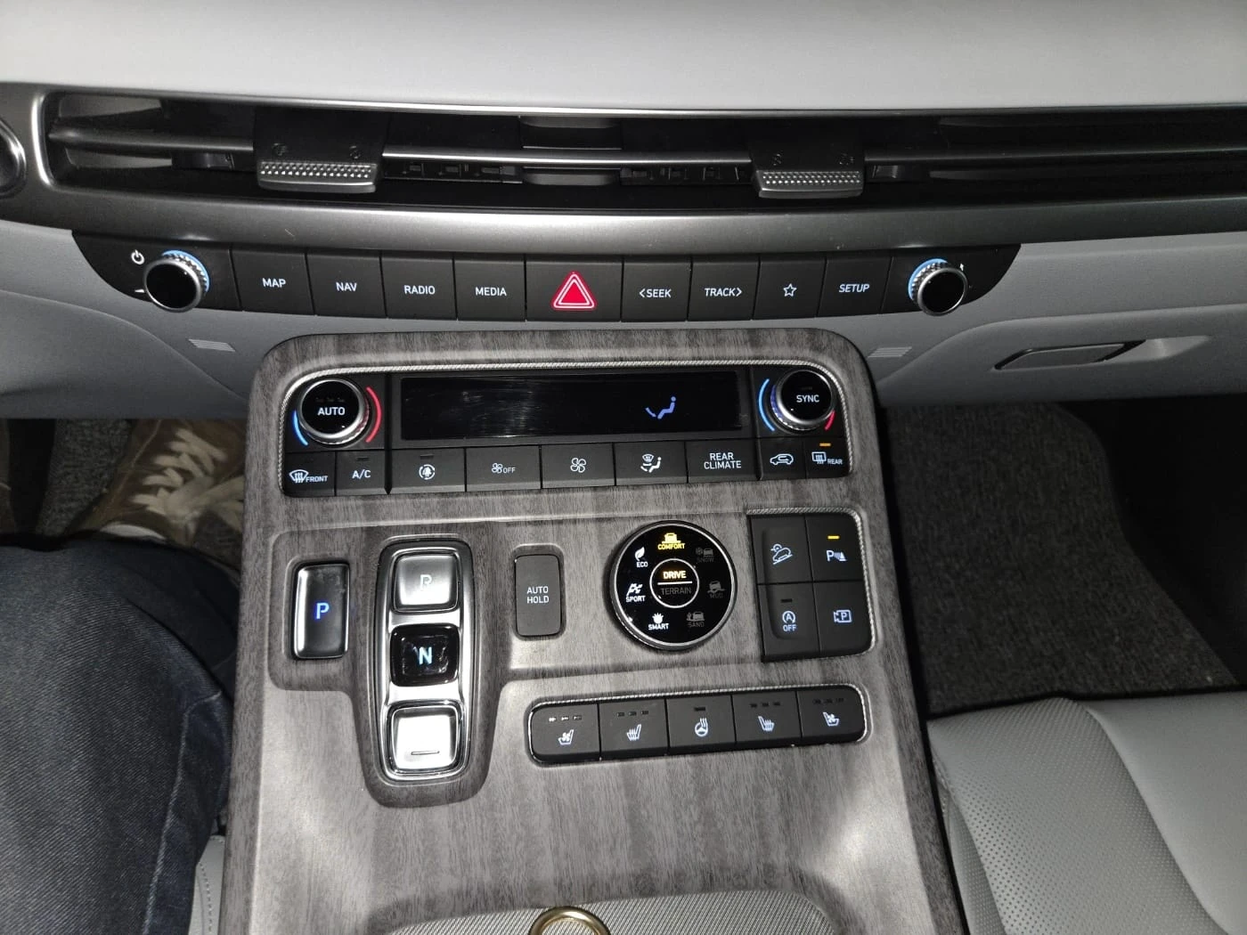 Hyundai Palisade Black Edition 4x4 Htrac 6+ 1 Регистриран в БГ, снимка 16 - Автомобили и джипове - 56216008