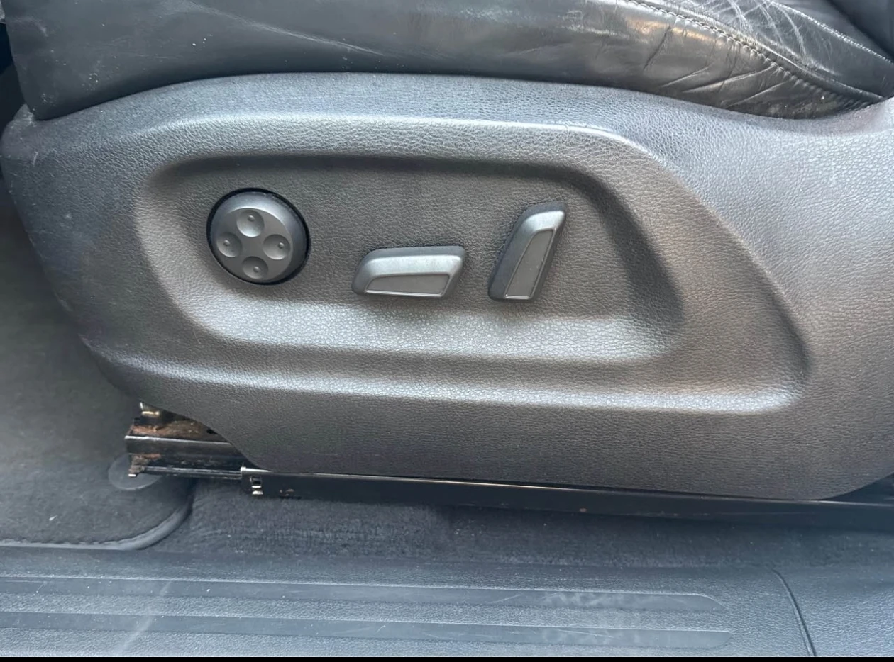 Audi Q5 2000 бензин, снимка 8 - Автомобили и джипове - 56327598