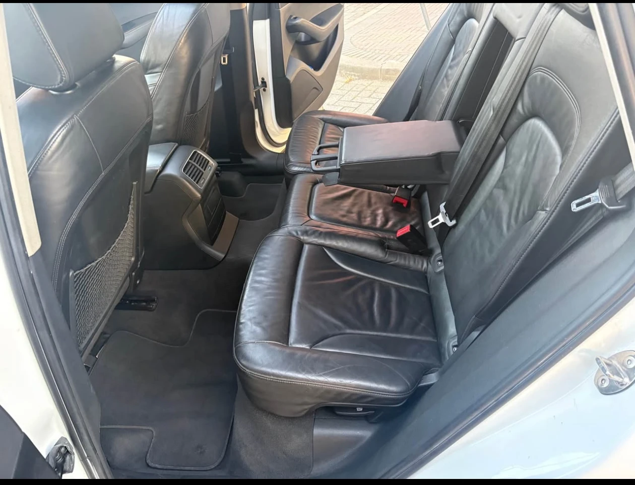 Audi Q5 2000 бензин, снимка 4 - Автомобили и джипове - 56327598