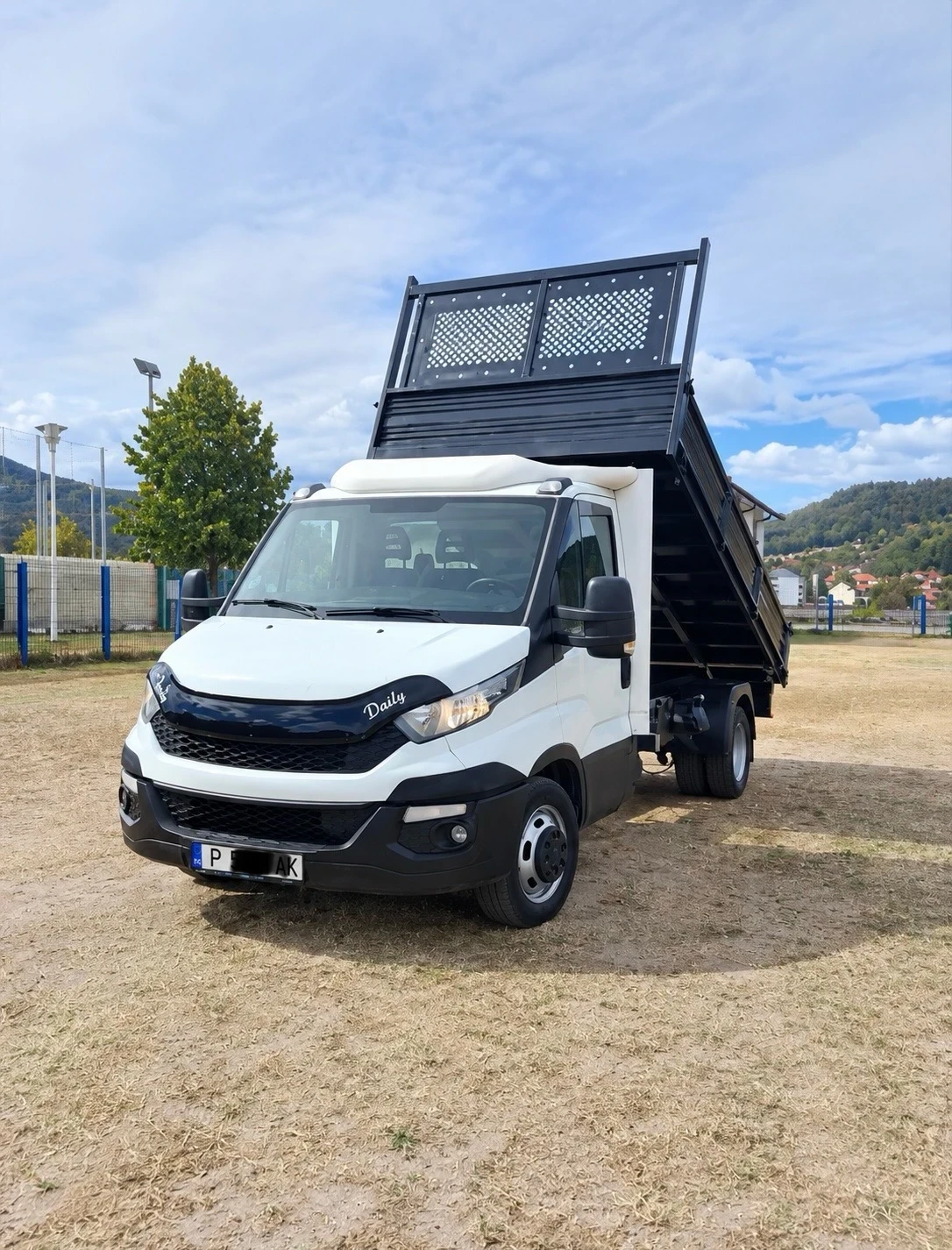 Iveco 35c17 3.0 170 К.С. ТРИСТРАНЕН САМОСВАЛ ВЪЗДУШНО ОКАЧВАНЕ