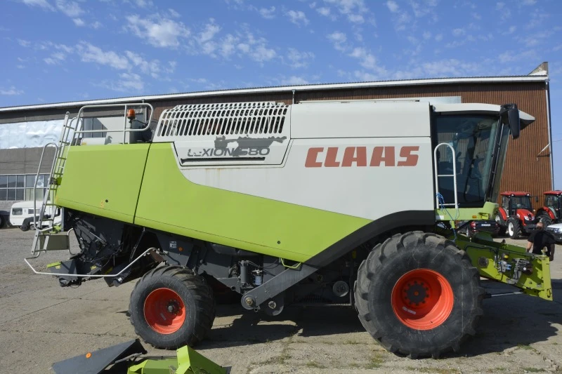 Комбайн Claas LEXON 580, снимка 3 - Селскостопанска техника - 46879950