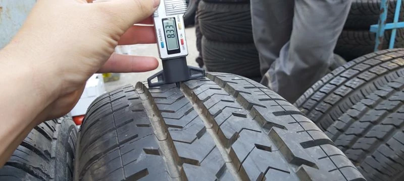 Гуми Летни 215/65R16, снимка 4 - Гуми и джанти - 30574833