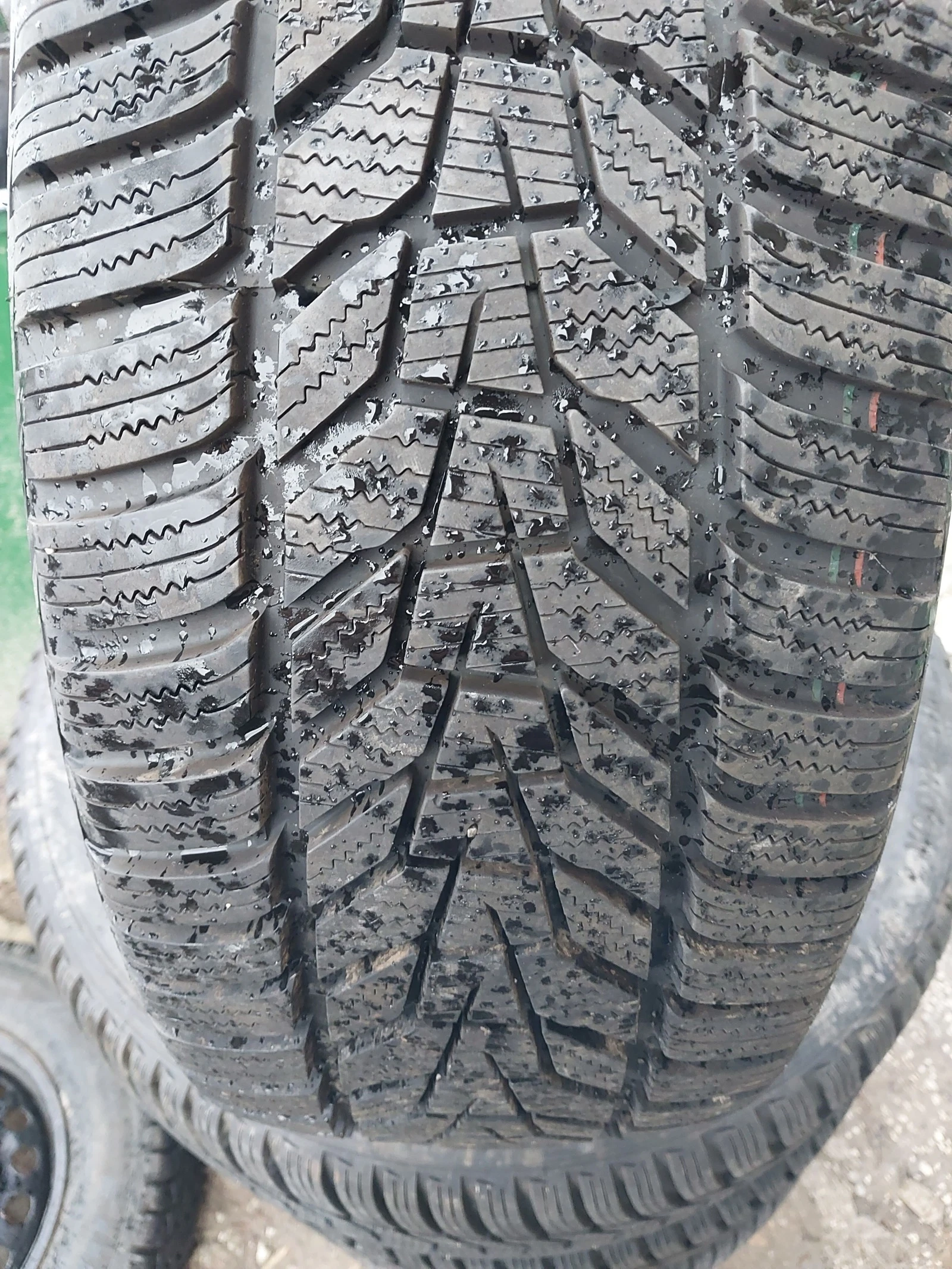  215/45R18 | Mobile.bg   3