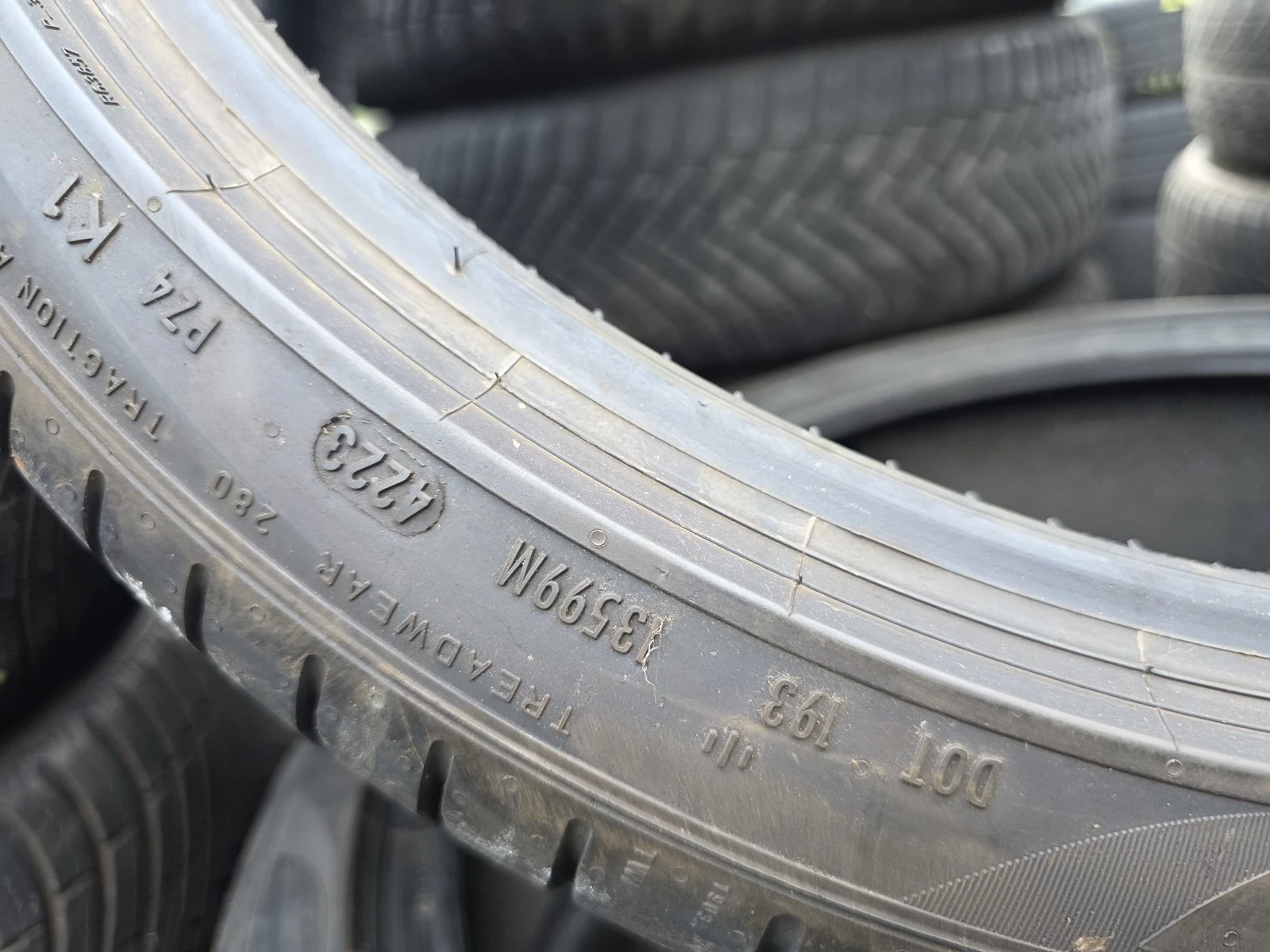 Гуми Летни 255/35R21, снимка 10 - Гуми и джанти - 56731057