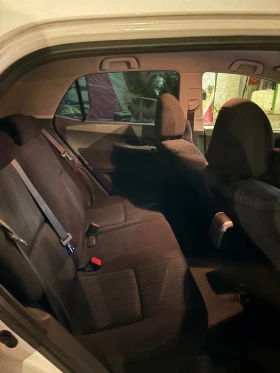 Toyota Auris, снимка 10