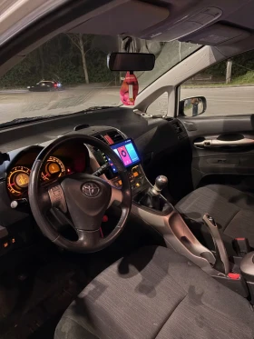 Toyota Auris, снимка 8
