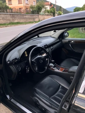 Mercedes-Benz C 220, снимка 9