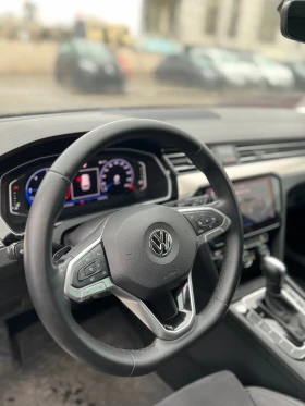 VW Passat 2.0 TDI Elegance | Сервизна история/DIGITAL/MATRIX, снимка 9