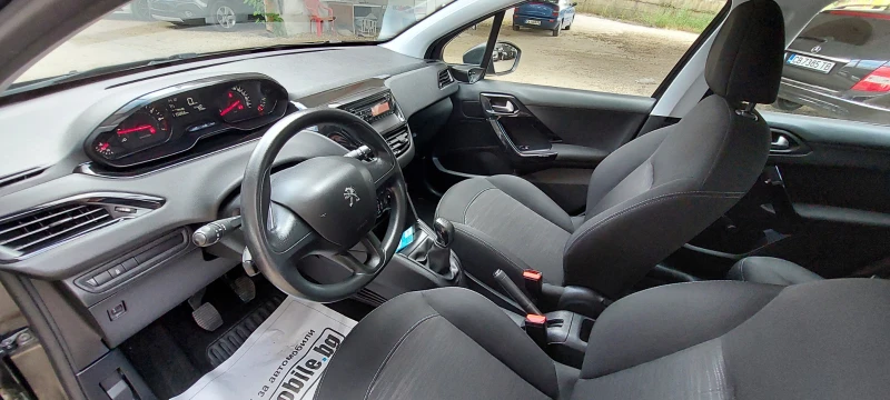 Peugeot 208 1.2 vti 115000km , снимка 14 - Автомобили и джипове - 37772128