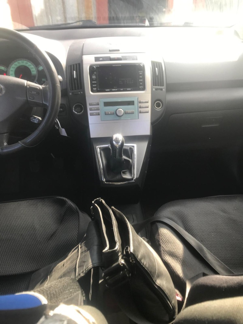 Toyota Corolla verso 1.8 бензин навигация