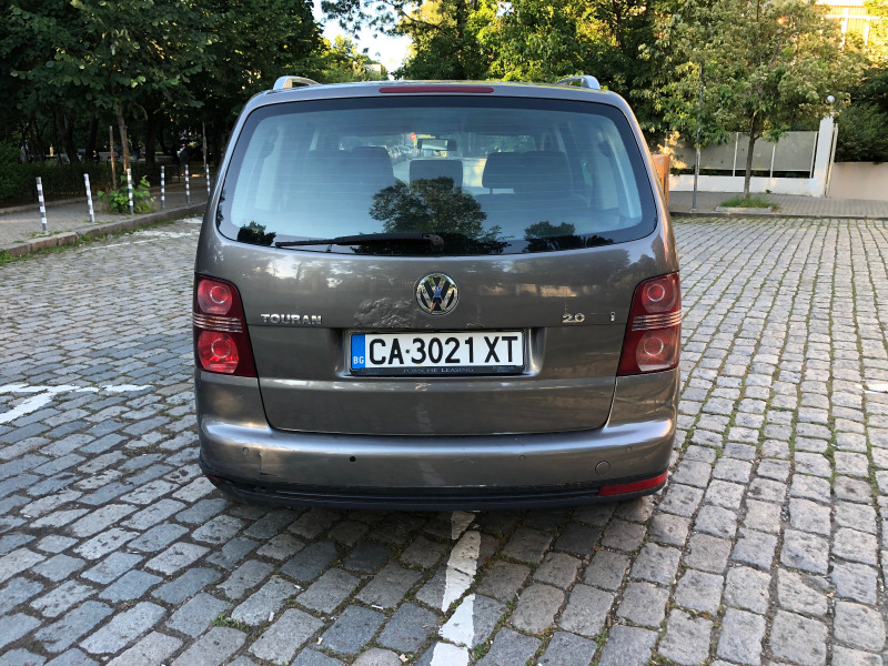 VW Touran, снимка 6 - Автомобили и джипове - 46219061