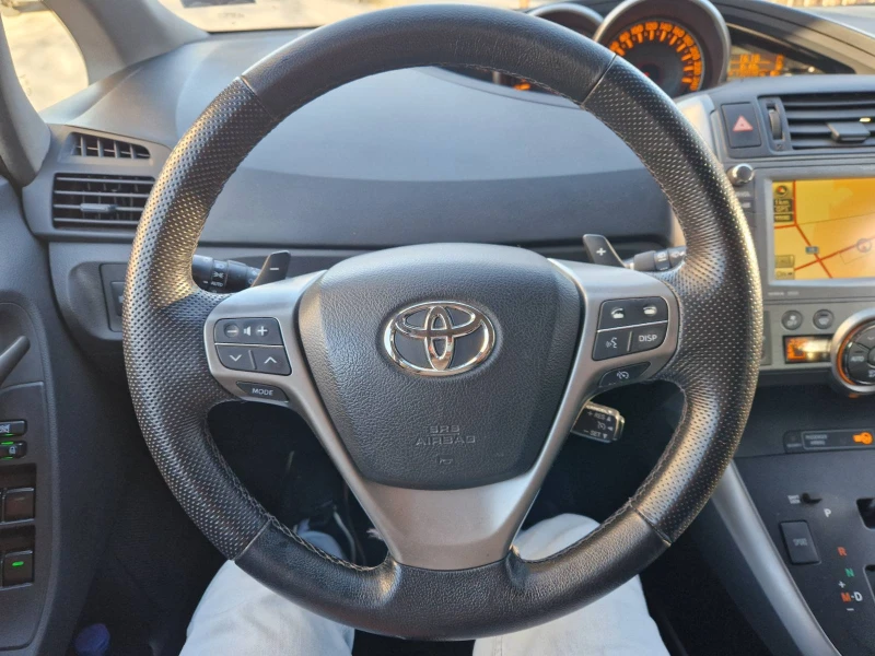 Toyota Verso, снимка 6 - Автомобили и джипове - 48396989